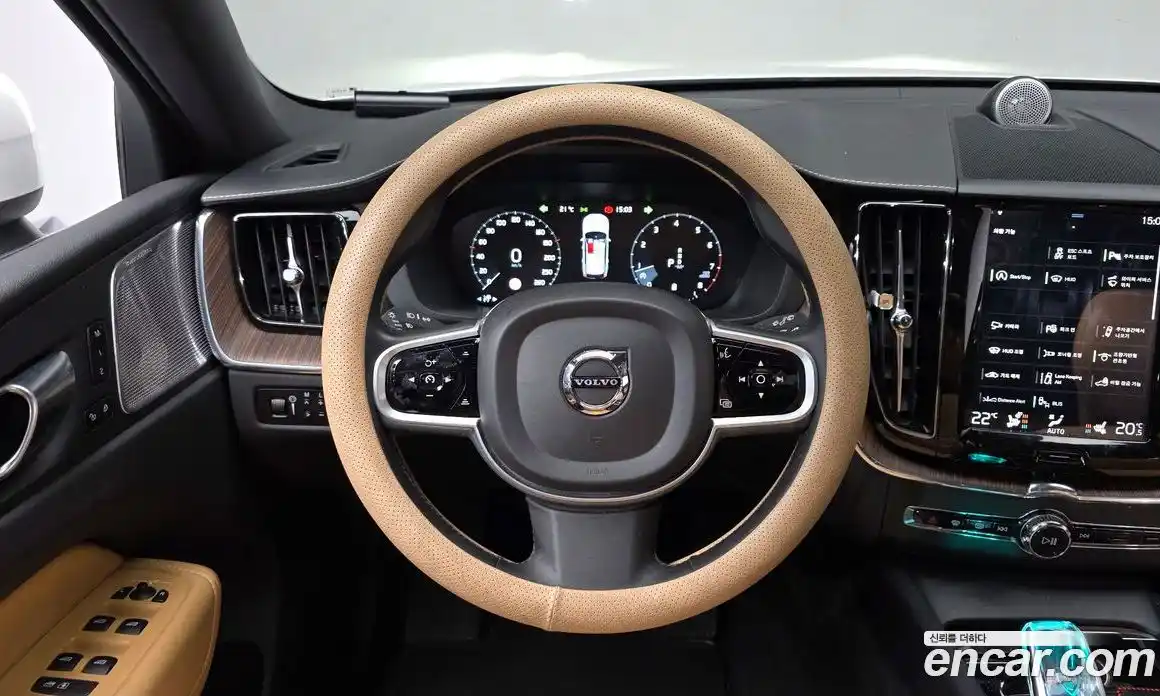 Volvo XC60 2021 2.0 гидро в Москве № 212800, фото 13