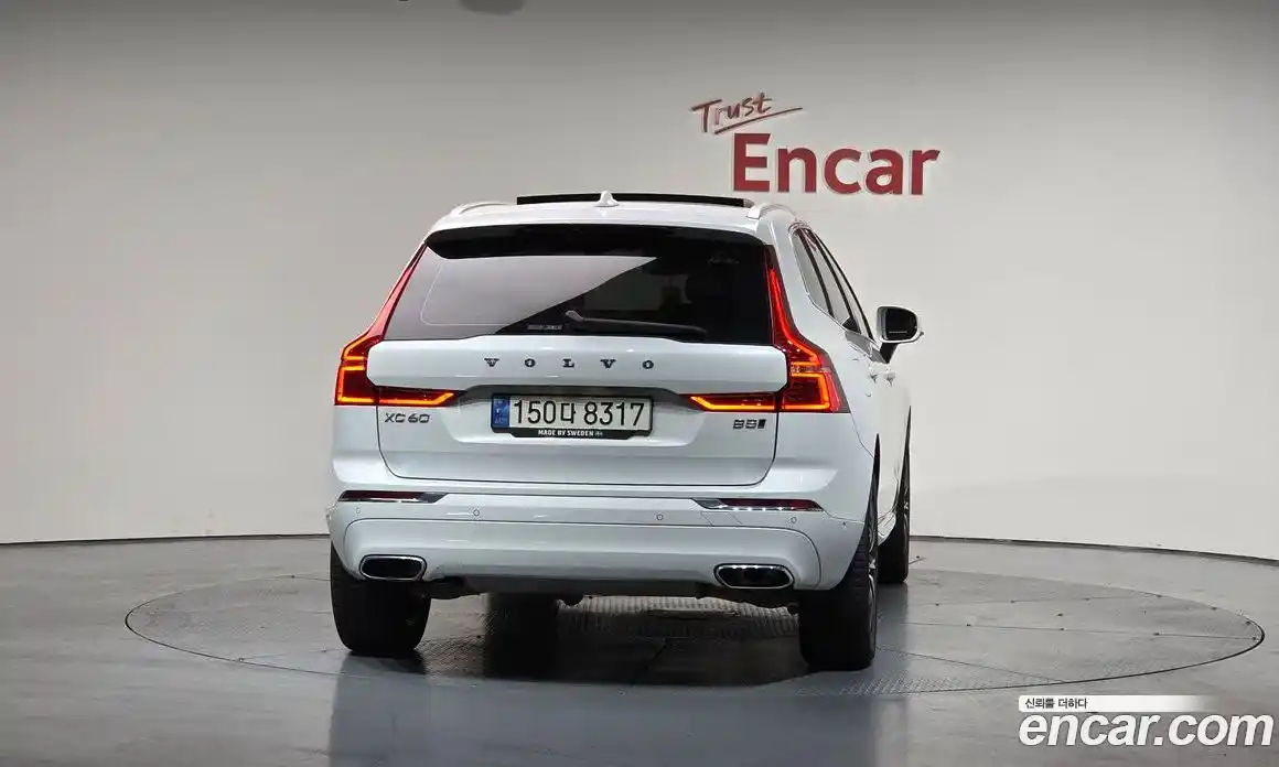 Volvo XC60 2021 2.0 гидро в Москве № 212800, фото 4