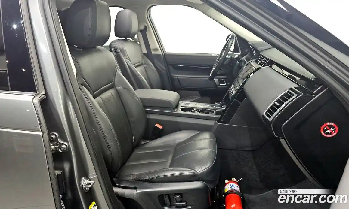 Land Rover Discovery 2018 2.0 гидро в Москве № 213816, фото 12