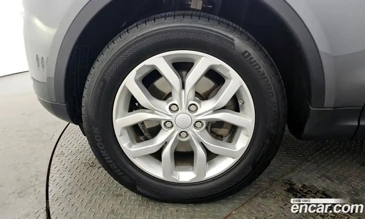 Land Rover Discovery 2018 2.0 гидро в Москве № 213816, фото 5