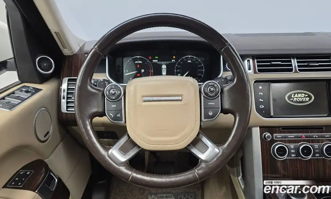 Land Rover Range-Rover 2015 4.4 гидро в Москве № 213843, фото 13