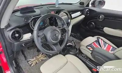 Mini Cooper 2022 2.0 гидро в Москве № 214210, миниатюра 7