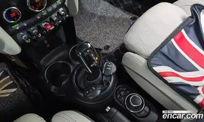 Mini Cooper 2022 2.0 гидро в Москве № 214210, миниатюра 9