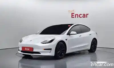Tesla Model 3, 2022