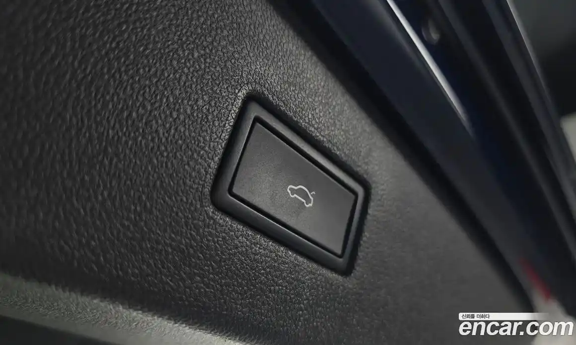 Volkswagen Tiguan 2023 2.0 гидро в Москве № 232078, фото 20