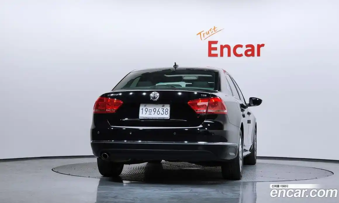 Volkswagen Passat 2015 1.8 гидро в Москве № 232214, фото 4