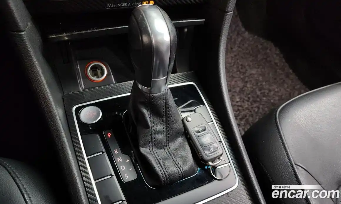 Volkswagen Passat 2015 1.8 гидро в Москве № 232214, фото 9