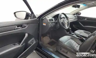 Volkswagen Passat 2015 1.8 гидро в Москве № 232214, миниатюра 10