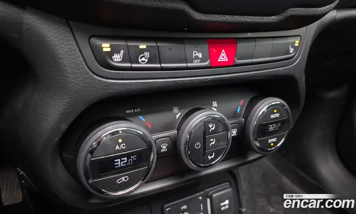 Jeep Renegade 2015 2.0 гидро в Москве № 232413, фото 16