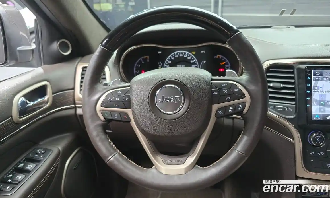 Jeep Cherokee 2015 3.0 гидро в Москве № 232734, фото 14