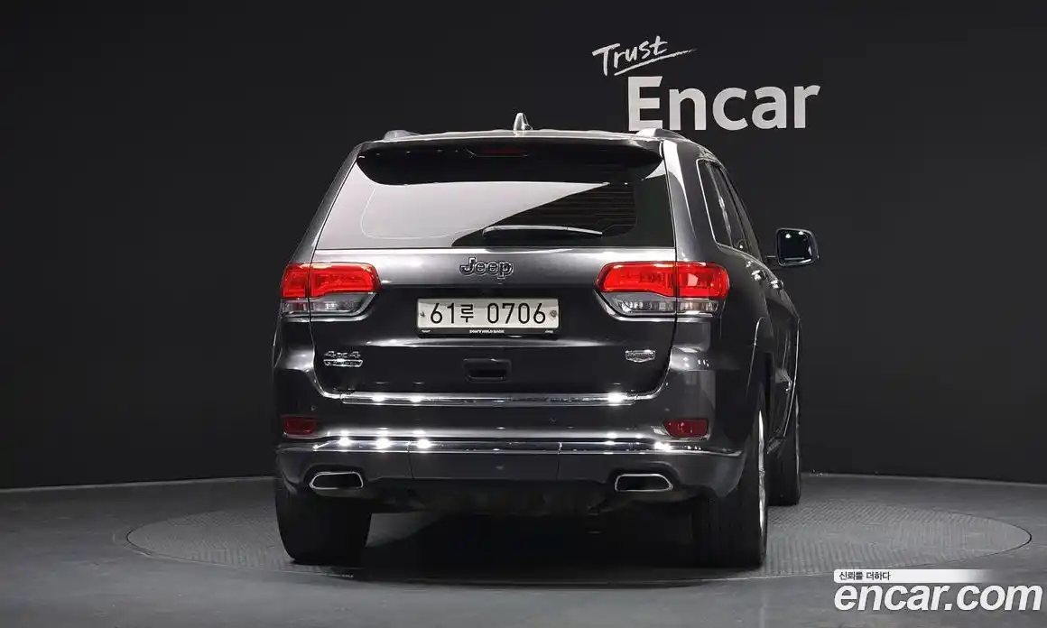 Jeep Cherokee 2015 3.0 гидро в Москве № 232734, фото 4