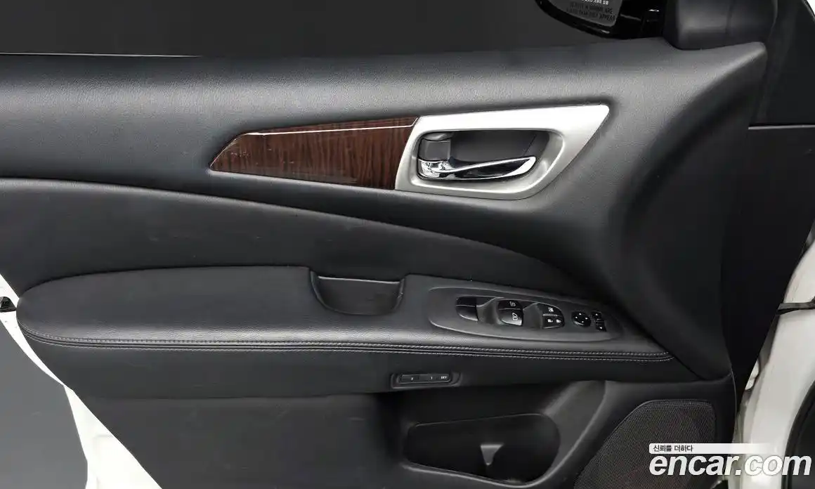 Nissan Pathfinder 2014 3.5 гидро в Москве № 248718, фото 17