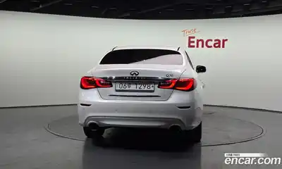 Infiniti Q70 2017 3.7 гидро в Москве № 249635, миниатюра 4