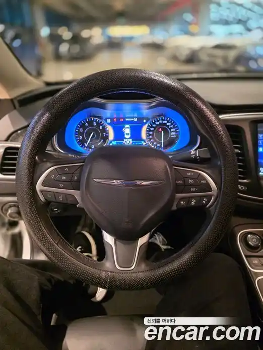 Chrysler 200 2015 2.4 гидро в Москве № 255736, фото 11