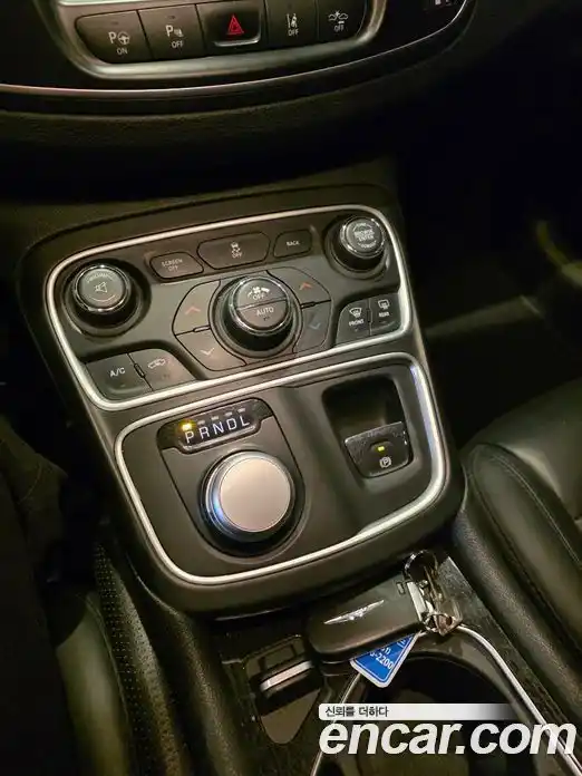 Chrysler 200 2015 2.4 гидро в Москве № 255736, фото 12