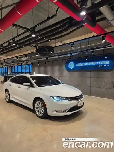 Chrysler 200 2015 2.4 гидро в Москве № 255736, миниатюра 3