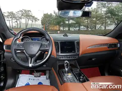 Maserati Levante 2018 3.0 гидро в Москве № 256019, миниатюра 7