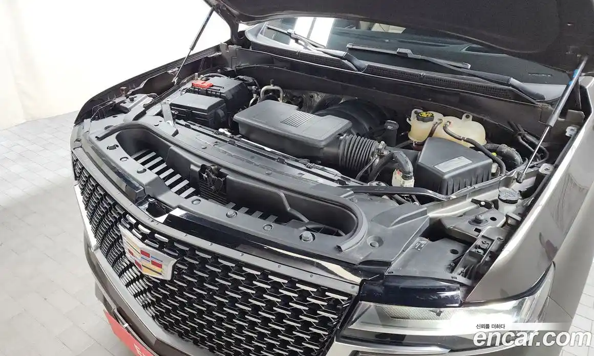 Cadillac Escalade 2021 6.2 гидро в Москве № 256468, фото 6