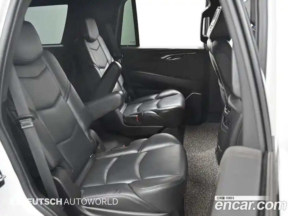 Cadillac Escalade 2019 6.2 гидро в Москве № 256533, фото 12