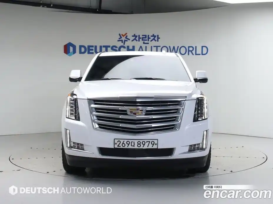 Cadillac Escalade 2019 6.2 гидро в Москве № 256533, фото 3