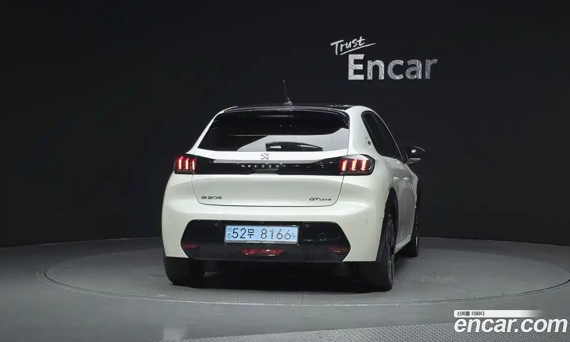 Peugeot 208 2020 0.1 гидро в Москве № 259365, фото 4