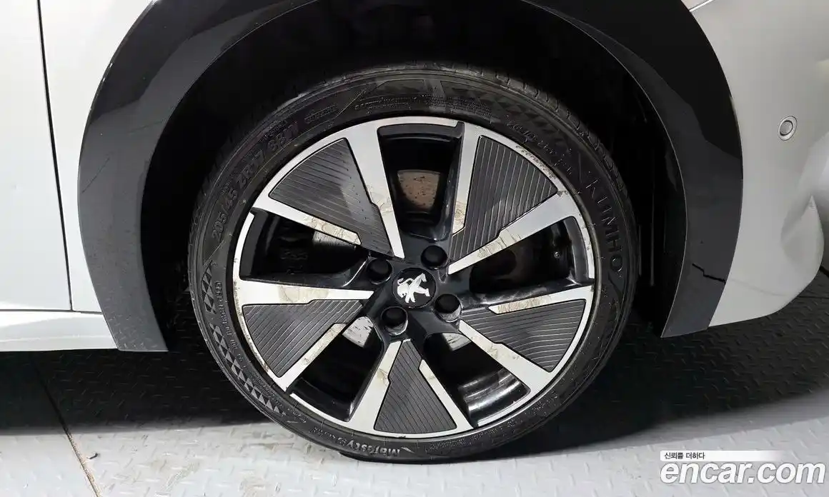 Peugeot 208 2020 0.1 гидро в Москве № 259365, фото 5