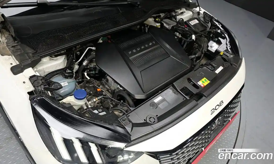 Peugeot 208 2020 0.1 гидро в Москве № 259365, фото 6