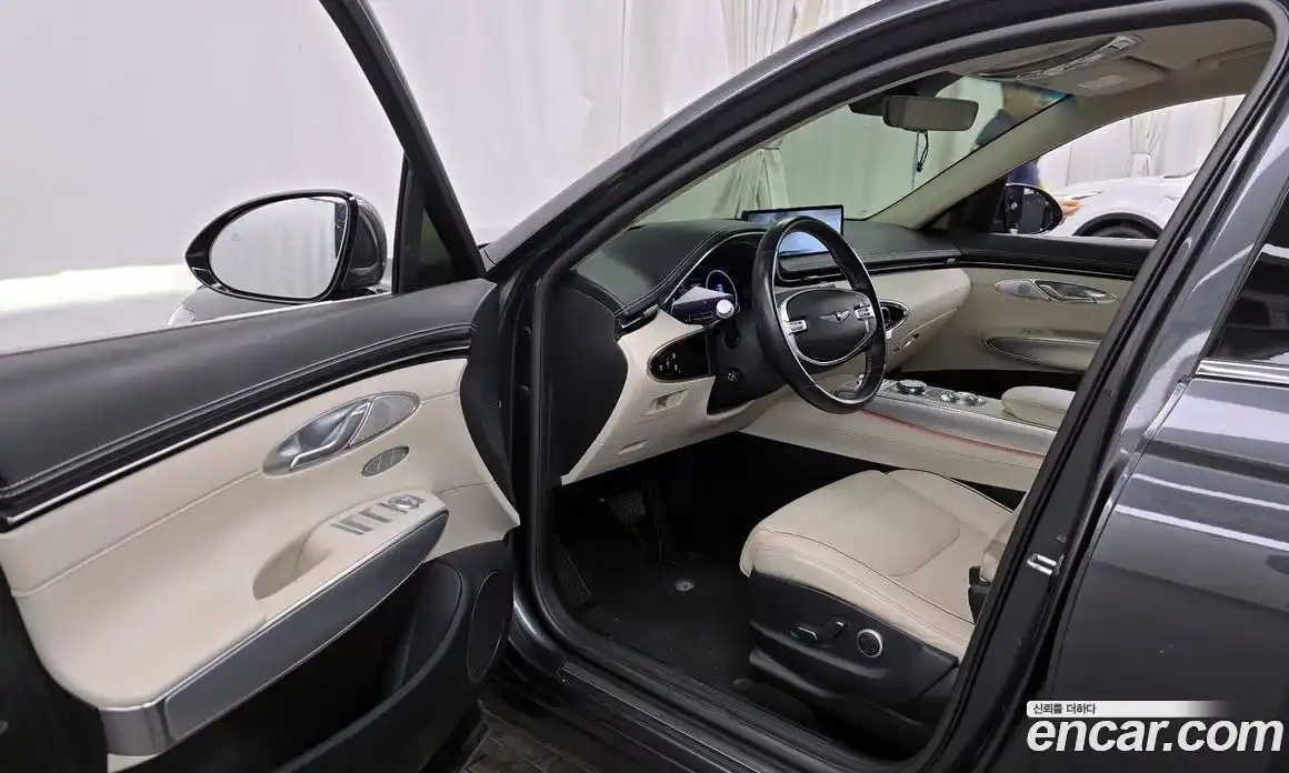 Genesis GV70 2021 2.5 гидро в Москве № 27220, фото 10