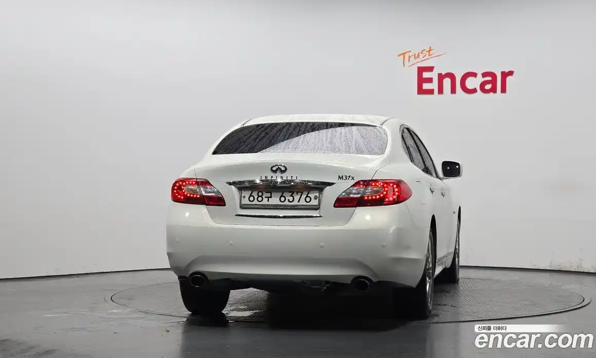 Infiniti M 2013 3.7 гидро в Москве № 296048, фото 4