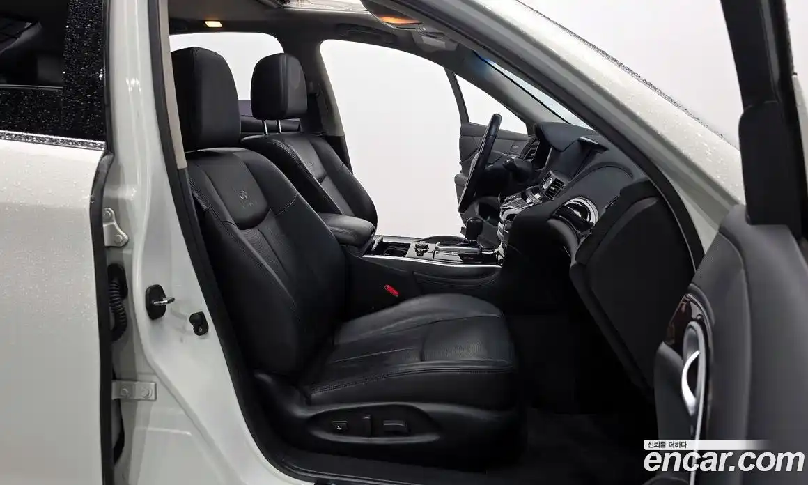 Infiniti M 2013 3.7 гидро в Москве № 296048, фото 10