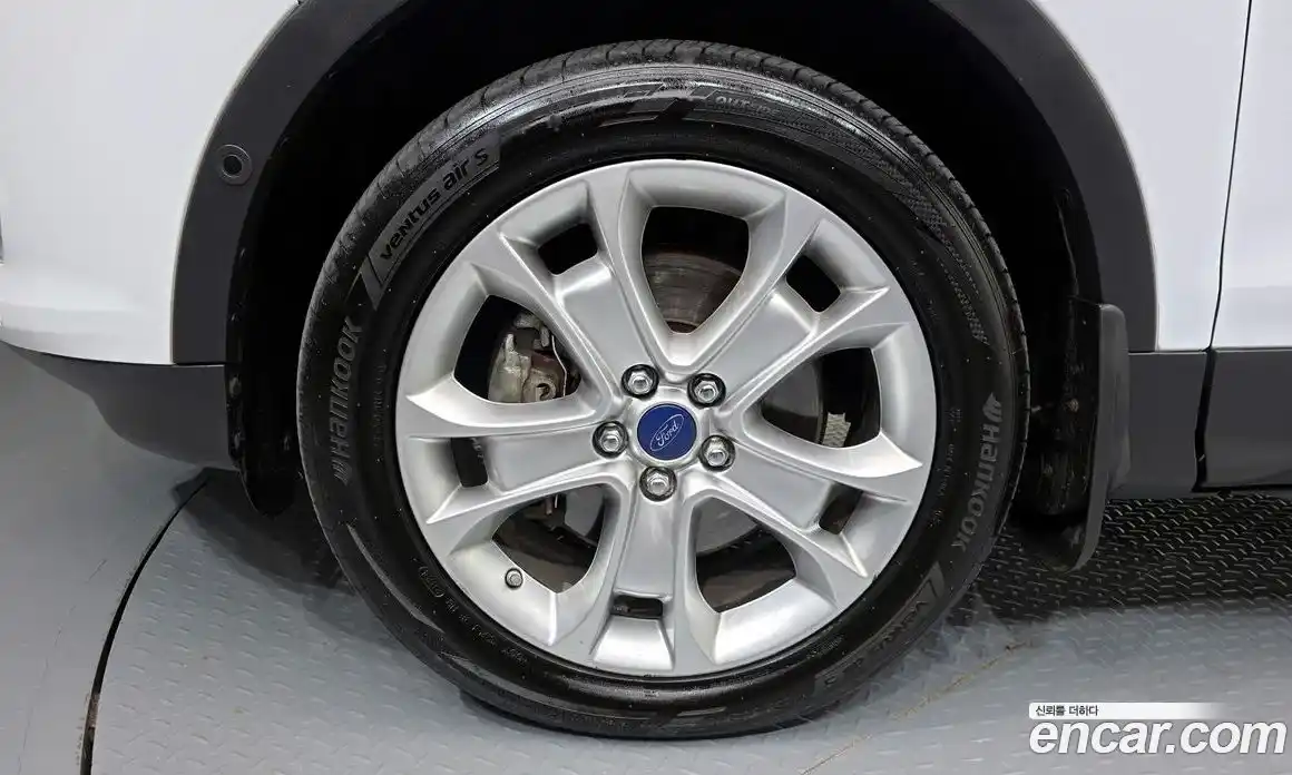 Ford Kuga 2016 2.0 гидро в Москве № 303715, фото 5