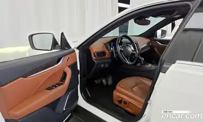 Maserati Levante 2020 3.0 гидро в Москве № 304091, миниатюра 10