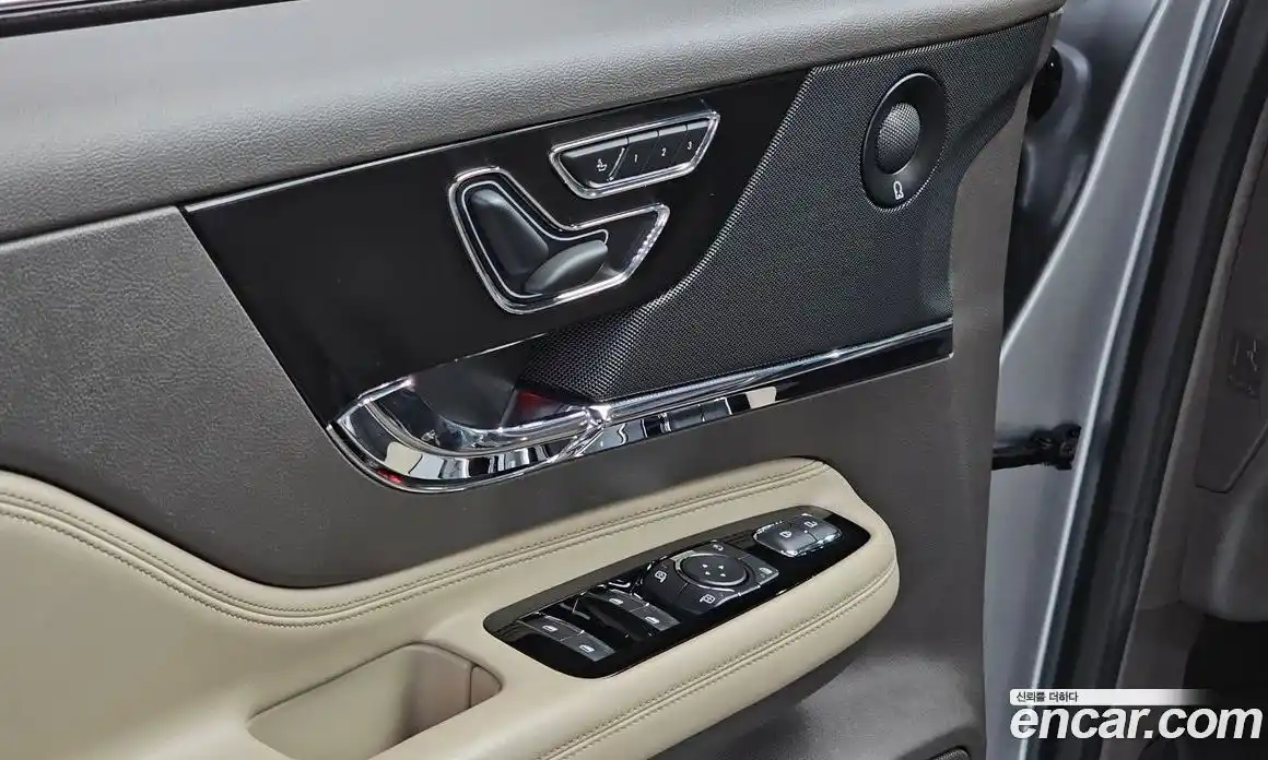 Lincoln Corsair 2021 2.0 гидро в Москве № 304121, фото 18