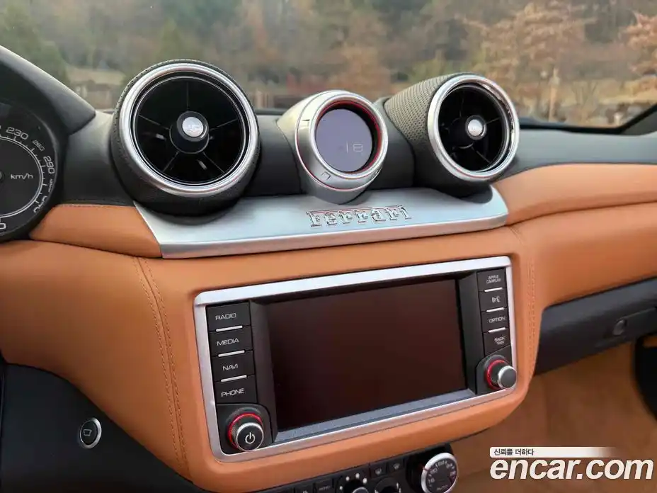 Ferrari California 2016 3.9 гидро в Москве № 306179, фото 17