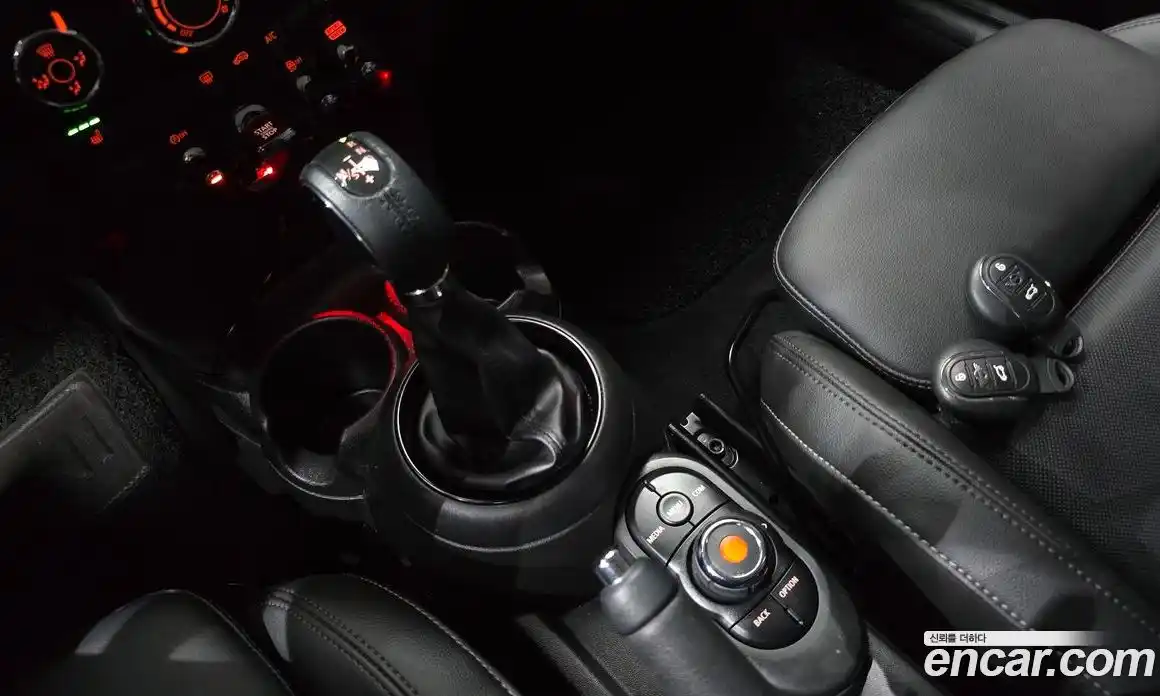 Mini Cooper 2019 1.5 гидро в Москве № 316861, фото 9