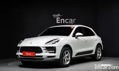 Porsche Macan, 2021