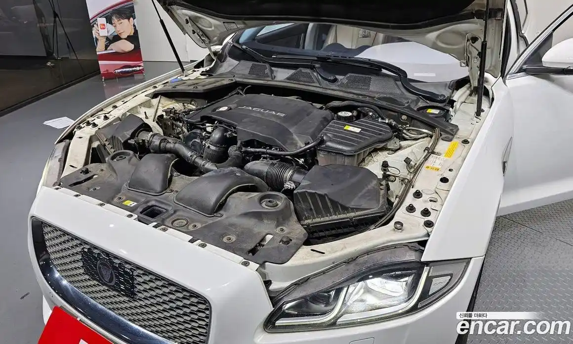 Jaguar XJ 2016 3.0 гидро в Москве № 331533, фото 6