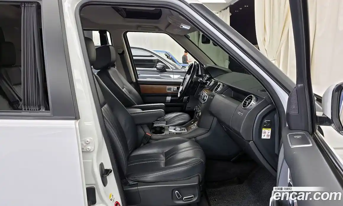 Land Rover Discovery 2015 3.0 гидро в Москве № 333345, фото 11