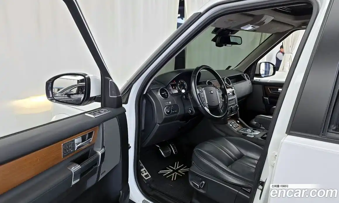 Land Rover Discovery 2015 3.0 гидро в Москве № 333345, фото 10