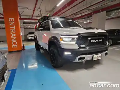 Dodge Ram Pick Up 2020 5.7 гидро в Москве № 353809, миниатюра 2