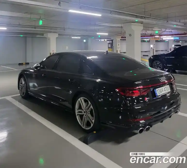 Audi S8 2021 4.0 гидро в Москве № 373384, фото 13