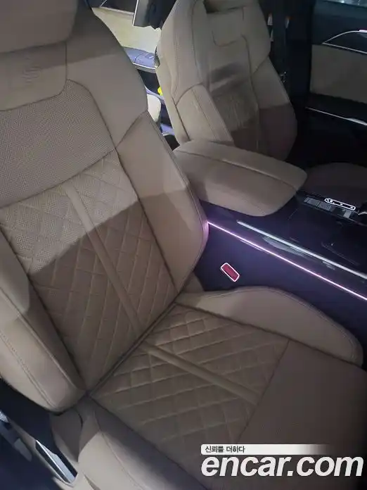 Audi S8 2021 4.0 гидро в Москве № 373384, фото 19