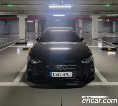 Audi S8 2021 4.0 гидро в Москве № 373384, миниатюра 3