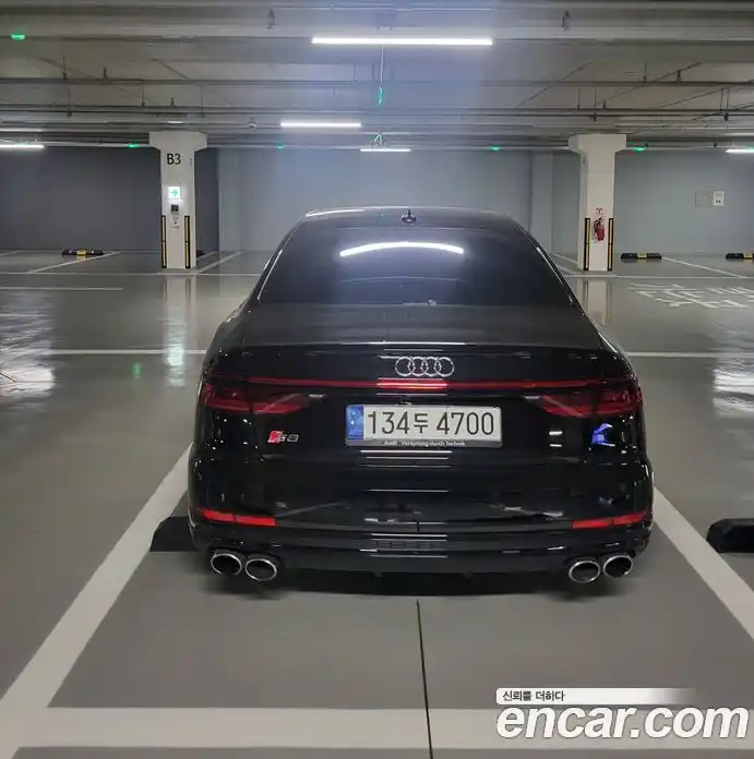 Audi S8 2021 4.0 гидро в Москве № 373384, фото 4