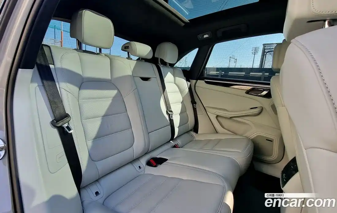 Porsche Macan 2023 2.9 гидро в Москве № 374434, фото 14