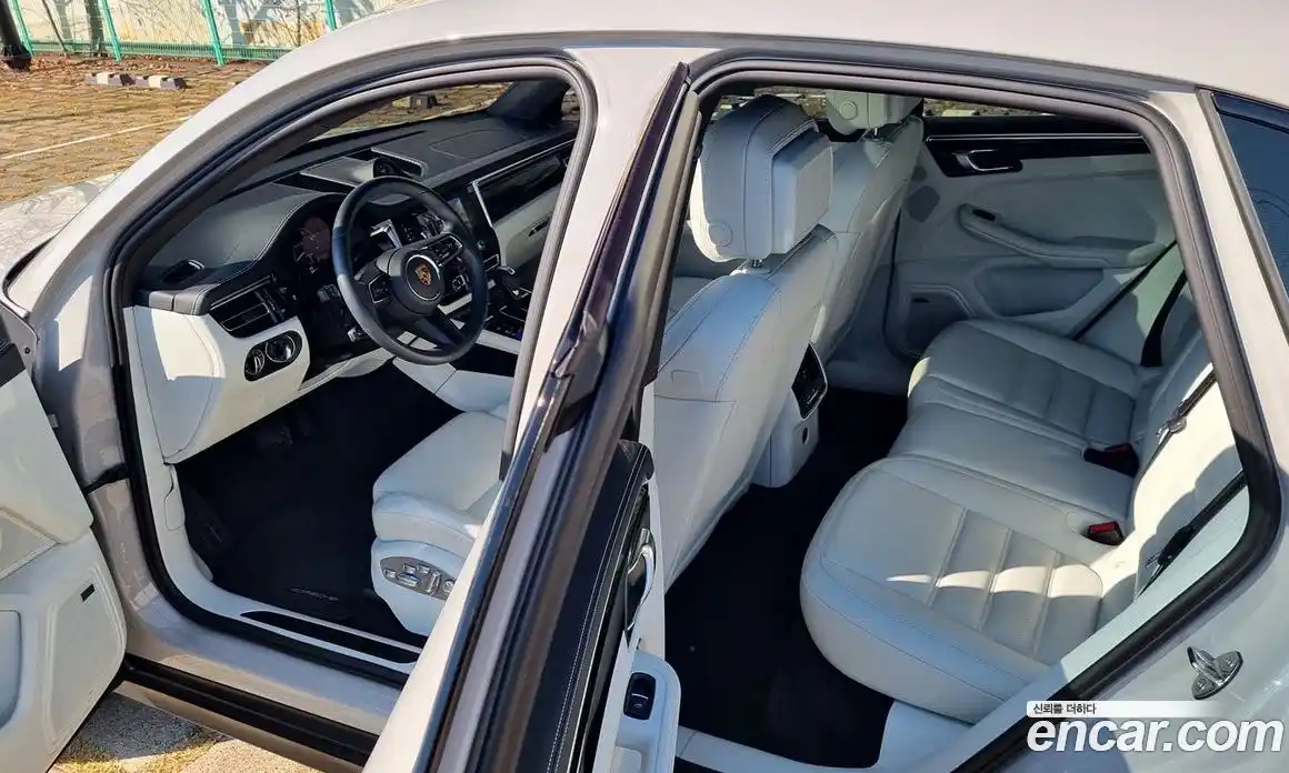 Porsche Macan 2023 2.9 гидро в Москве № 374434, фото 15