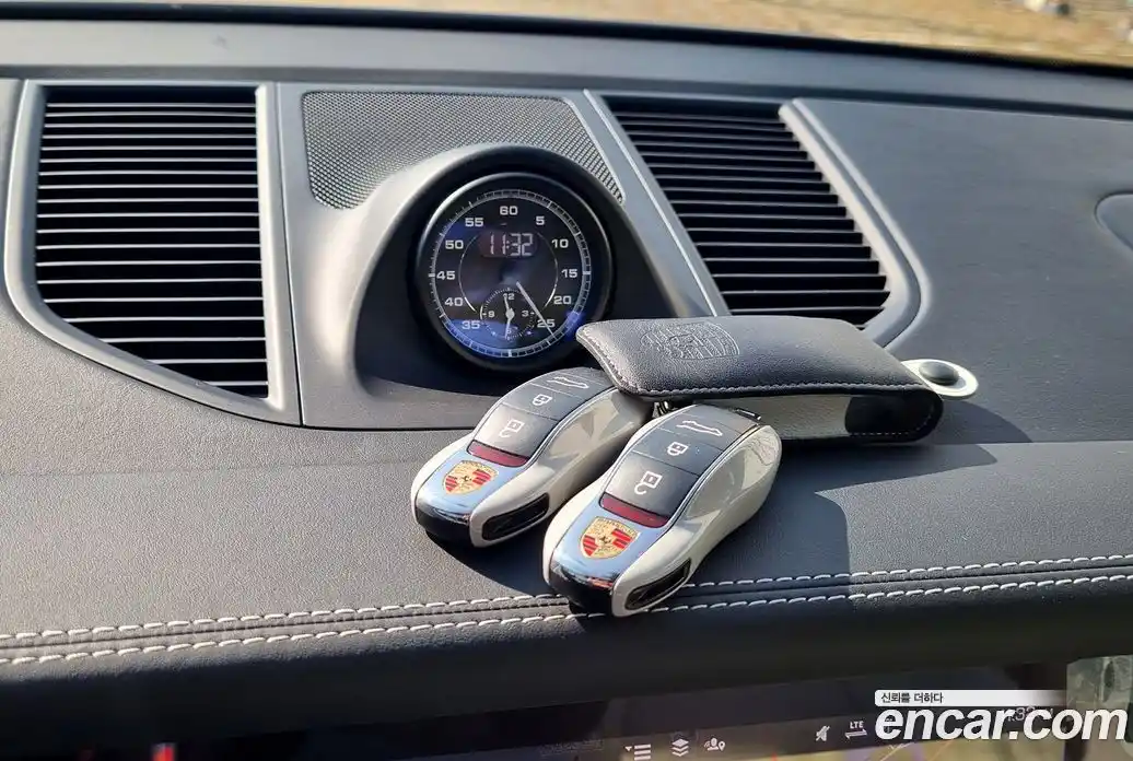 Porsche Macan 2023 2.9 гидро в Москве № 374434, фото 17