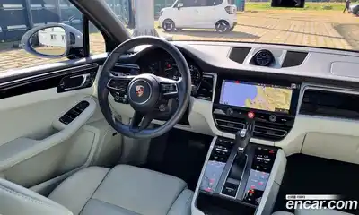 Porsche Macan 2023 2.9 гидро в Москве № 374434, миниатюра 10