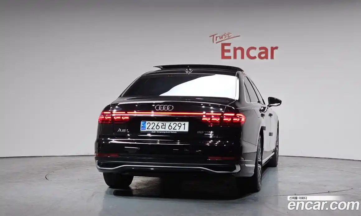 Audi A8 2023 3.0 гидро в Москве № 391302, фото 4