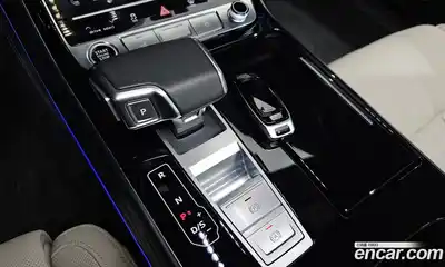Audi A8 2023 3.0 гидро в Москве № 391302, миниатюра 9